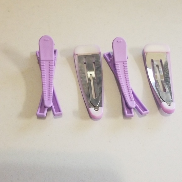 🎉SALE 3 SETS FOR $15 🎉 Hair clips - Picture 2 of 2